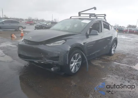 2023 Tesla Model Y из США, поврежденный, VIN 7SAYGDEE5PA128983